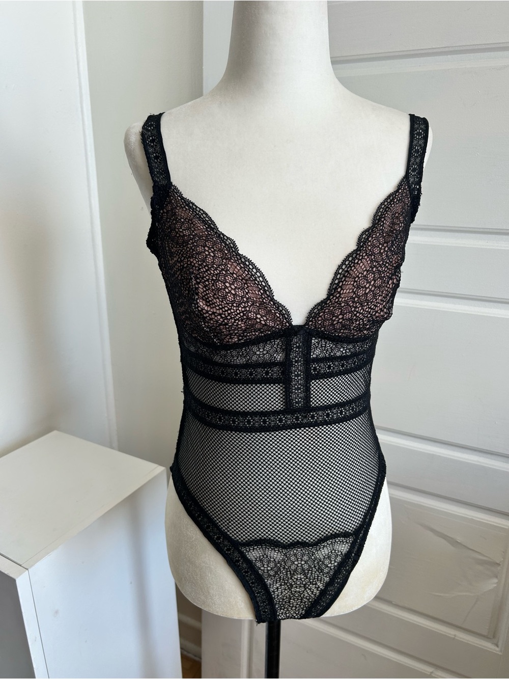 Black Sheer Lace Mesh Bodysuit Teddy Very Good Condition
